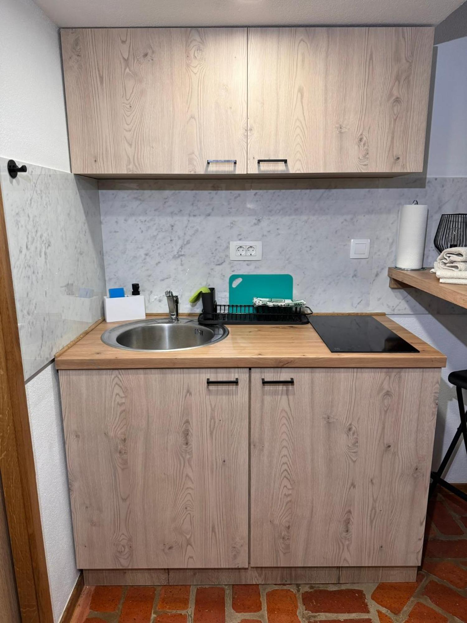 Zenroom Apartments 卢布尔雅那 外观 照片