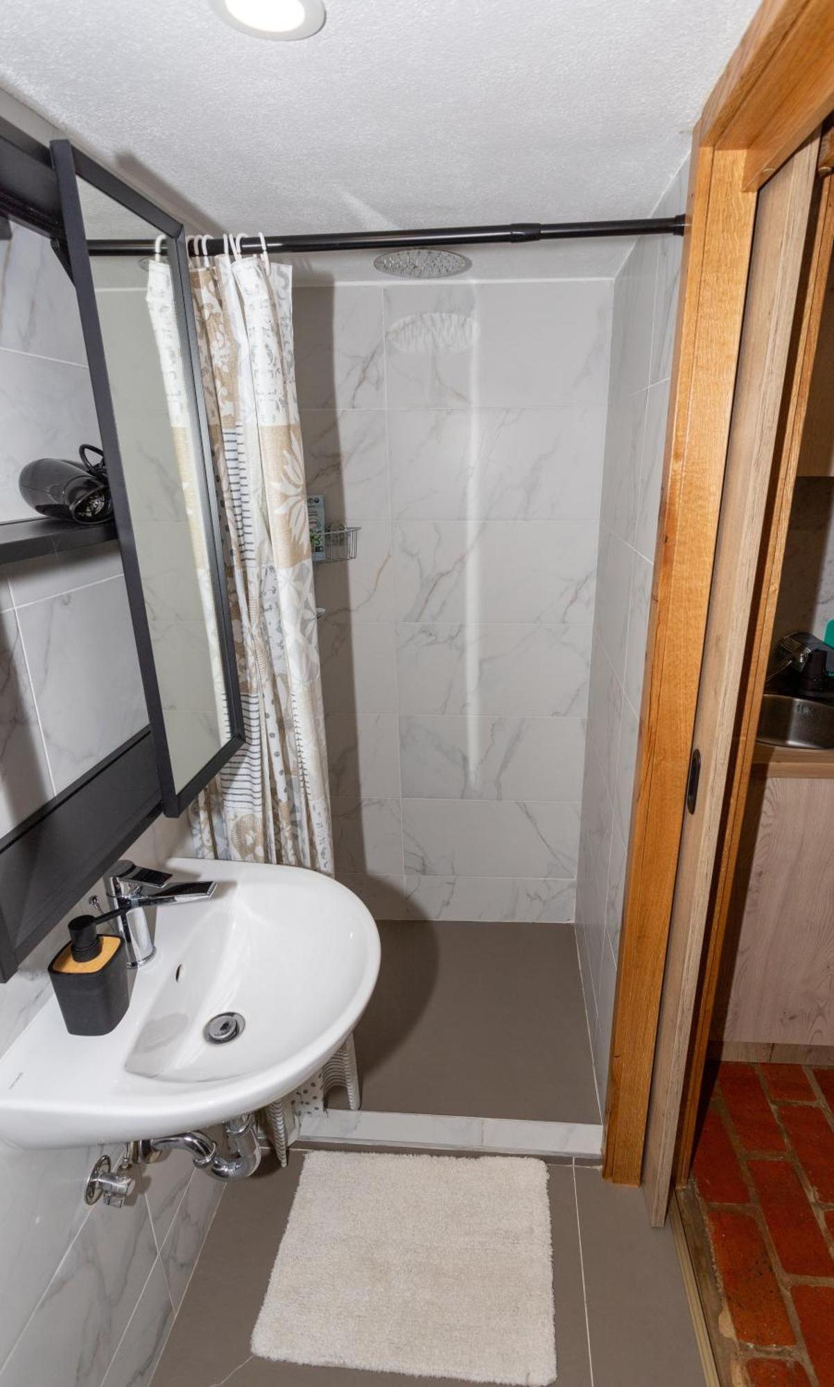 Zenroom Apartments 卢布尔雅那 外观 照片